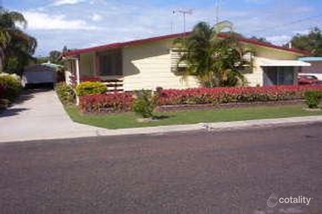 58 Limpus St, Urangan, QLD 4655