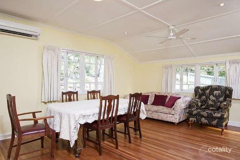 Property photo of 54 Raglan Street St Lucia QLD 4067