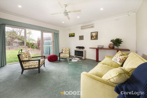 Property photo of 11 Oak Grove Brighton VIC 3186