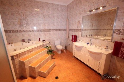 Property photo of 10 Kinsel Grove Bexley NSW 2207