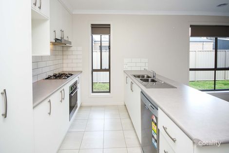 Property photo of 37 Kenna Street Wodonga VIC 3690