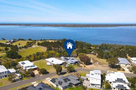 23 Plateau Ave, Metung, VIC 3904