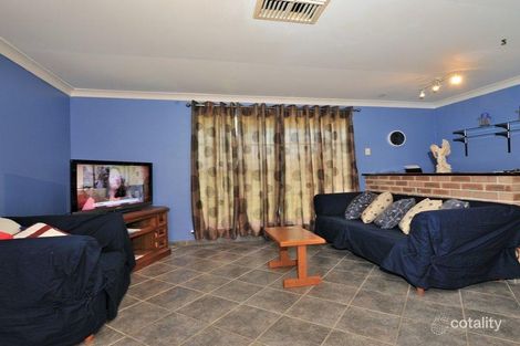 Property photo of 23 Cambridge Crescent Cooloongup WA 6168