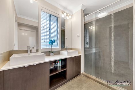 Property photo of 6 Fleur Way Truganina VIC 3029