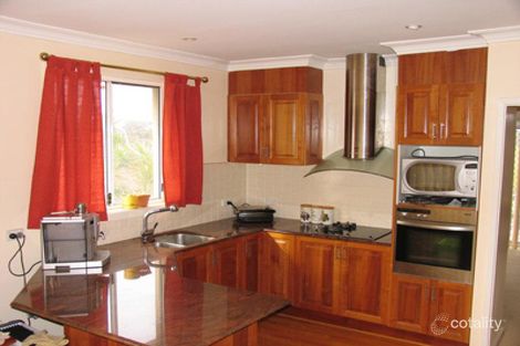 Property photo of 124 Jacaranda Avenue Figtree NSW 2525