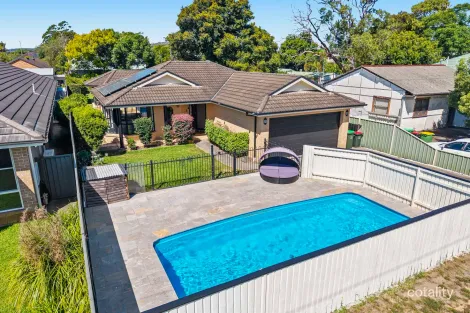 Property photo of 48 Cogra Road Woy Woy NSW 2256