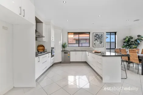 Property photo of 7 Hemsley Promenade Point Cook VIC 3030