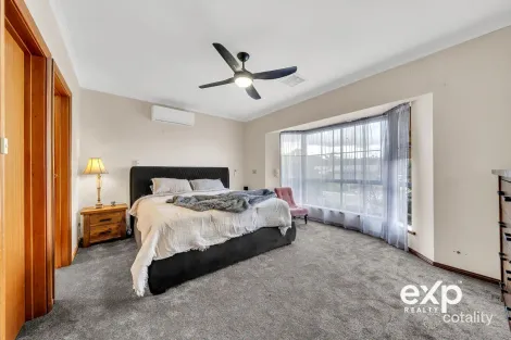 Property photo of 27 Torresan Crescent Flagstaff Hill SA 5159