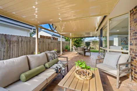 Property photo of 7 Wright Close Tuncurry NSW 2428