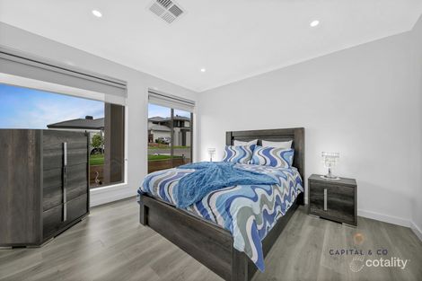 Property photo of 8 Inkerman Crescent Mickleham VIC 3064