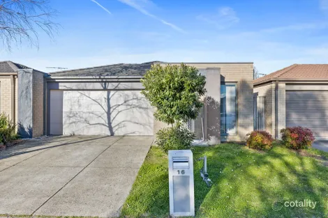 Property photo of 16 Field Street Pakenham VIC 3810