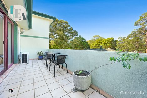 Property photo of 2/26 Derribong Drive Cordeaux Heights NSW 2526