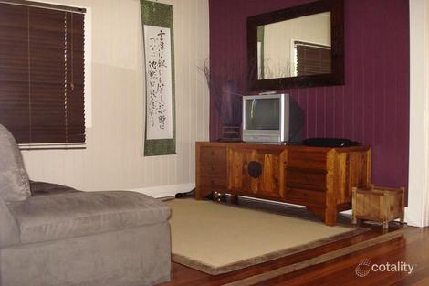 Property photo of 10 Uranus Avenue Seven Hills QLD 4170