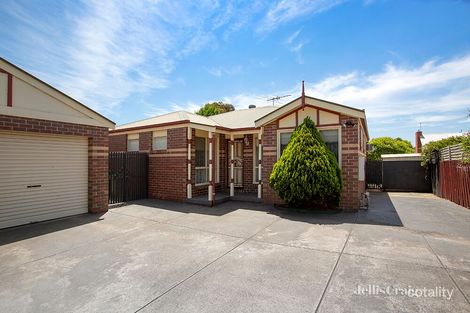 Property photo of 2/24 Doris Street Greensborough VIC 3088