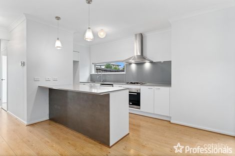 Property photo of 11 Wilde Street Fraser Rise VIC 3336