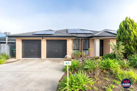 41 Macfarlane Burnet Ave, Macgregor, ACT 2615