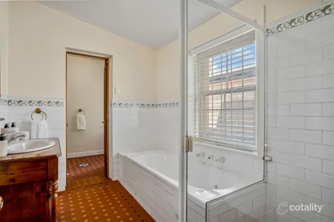 Property photo of 84 Mackinnon Parade North Adelaide SA 5006