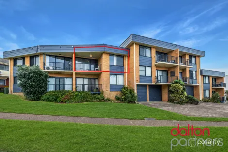 Property photo of 4/2 Scenic Drive Merewether NSW 2291