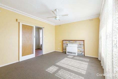Property photo of 4 Oxford Street Wendouree VIC 3355