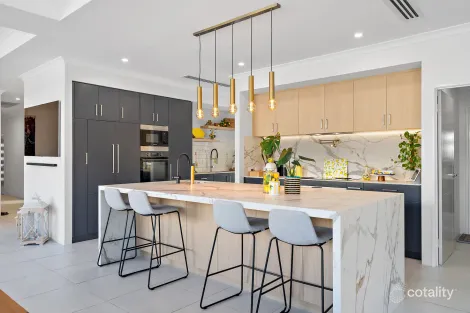 Property photo of 102 Bernborough Avenue Caversham WA 6055