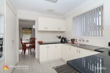 Property photo of 29 Karoom Drive Glenfield Park NSW 2650