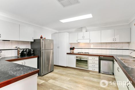 Property photo of 5 Swallow Drive Yangebup WA 6164