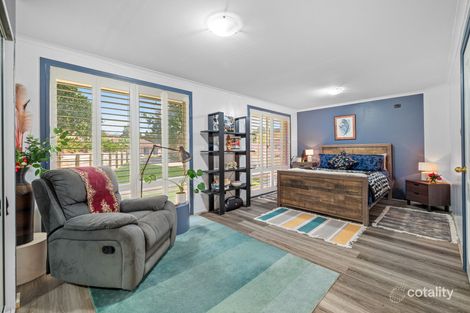 Property photo of 4 Emma Place Ambarvale NSW 2560