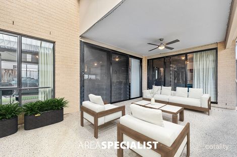Property photo of 31 Vanessa Circuit Pakenham VIC 3810