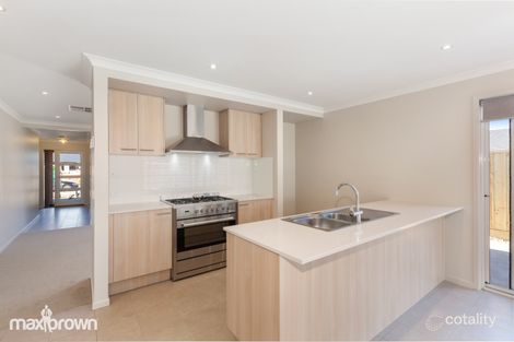 Property photo of 6 Clarendon Crescent Wallan VIC 3756