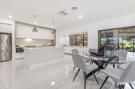 Property photo of 16 Feathery Grove Sandhurst VIC 3977