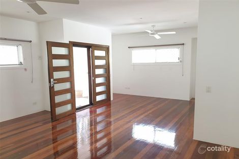 Property photo of 214 Ocean Parade Burleigh Heads QLD 4220