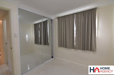 Property photo of 16 Yeronga Close St Johns Park NSW 2176