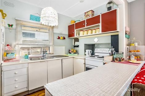 Property photo of 44 Boronia Avenue Windang NSW 2528
