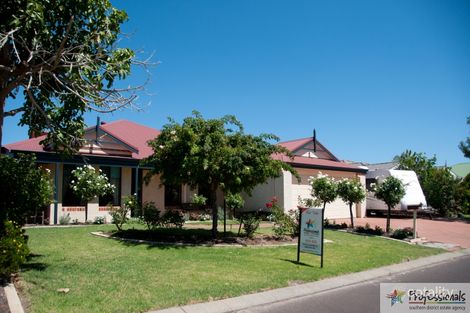 Property photo of 11 Barton Drive Australind WA 6233