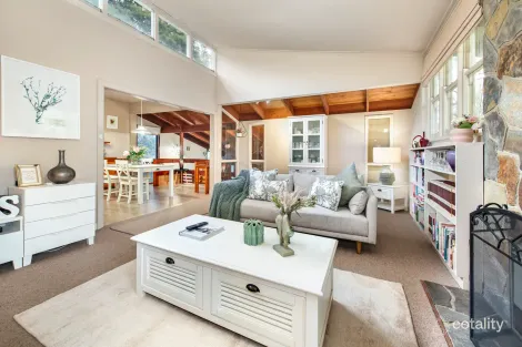 Property photo of 14 Myrtle Grove Blackburn VIC 3130