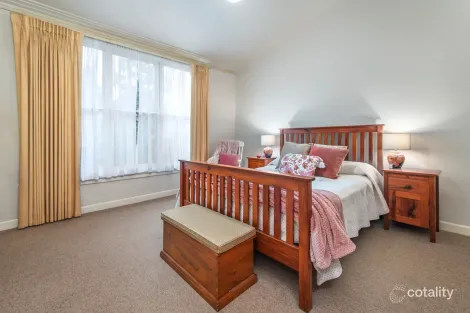 Property photo of 14 Myrtle Grove Blackburn VIC 3130