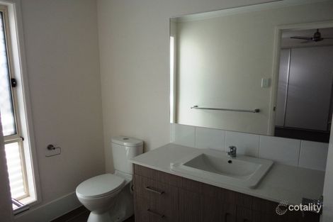 Property photo of 32 John Crescent Pimpama QLD 4209