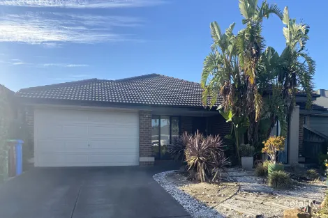 Property photo of 9 Carinya Court Cranbourne North VIC 3977