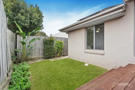 Property photo of 17 Esperance Crescent Springfield Lakes QLD 4300