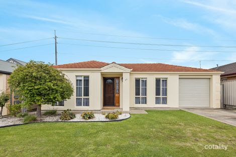 Property photo of 11 Hereford Lane Woodcroft SA 5162