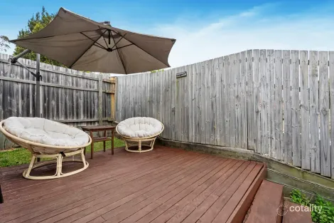 Property photo of 17 Esperance Crescent Springfield Lakes QLD 4300