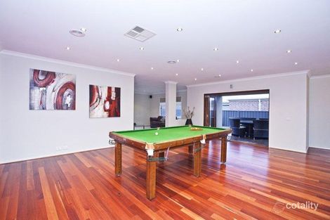 Property photo of 8 Lumina Avenue Cranbourne North VIC 3977