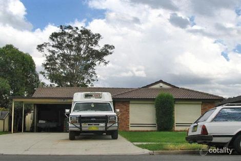 Property photo of 12 Knowles Place Bossley Park NSW 2176