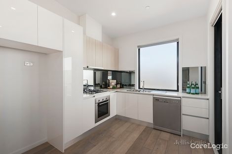 Property photo of 203/495 South Road Bentleigh VIC 3204