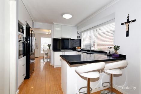 Property photo of 23 Lincolne Crescent Roxburgh Park VIC 3064