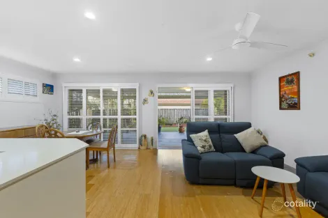 Property photo of 1/13-15 Kingston Drive Banora Point NSW 2486