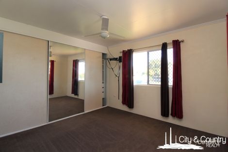 Property photo of 1 Hinkler Crescent Sunset QLD 4825