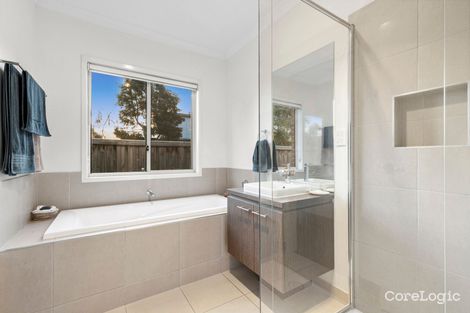 Property photo of 30 Armstrong Boulevard Mount Duneed VIC 3217
