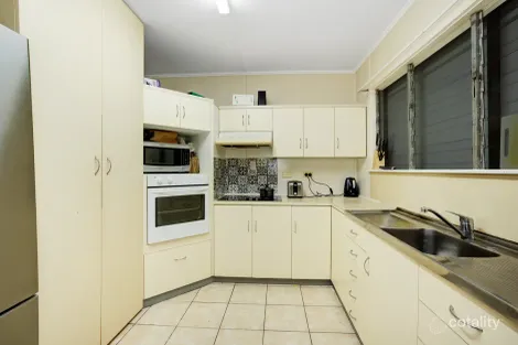 Property photo of 11 Irving Street Cranbrook QLD 4814