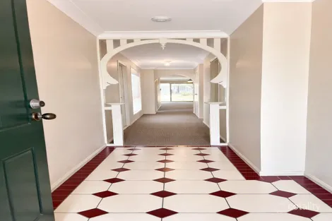 Property photo of 5 Ornata Place Forest Lake QLD 4078